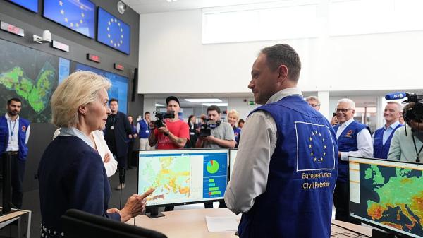 Von der Leyen unveils heatwave plan as&hellip;