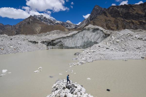 Melting glaciers in the Himalayas feed…