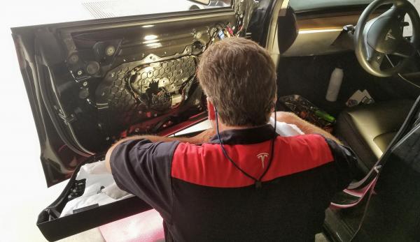 photo of Tesla Adds Online Parts Sales, Hinting At Direct Customer Sales image