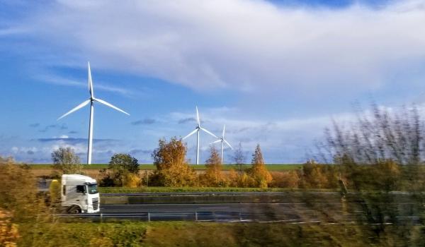 How Will Future Larger Turbines Impact Wind Project Electricity Output & Surrounding Community Sound Levels?