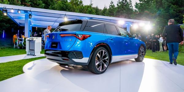 The Acura ZDX electric SUV is dead…