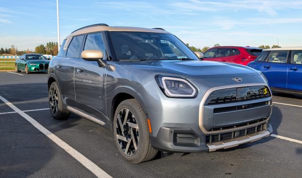 The MINI Countryman SE ALL4 Electric…