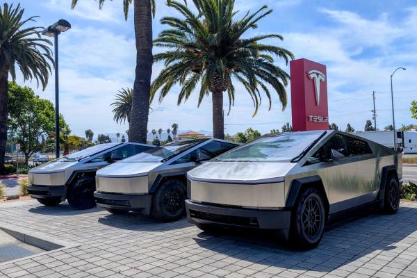 Tesla Working Hard To Get Cybertrucks…