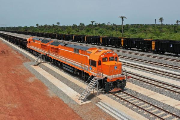 Guinea iron ore megaproject pollutes…