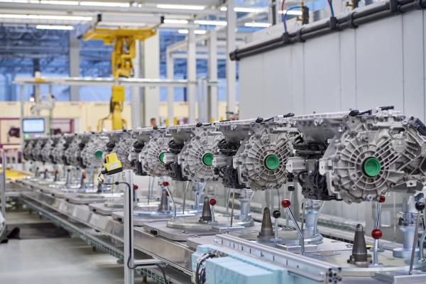 photo of BMW Group opens Competence Center for E-Drive Production in Dingolfing and expands manufacturing capacity image