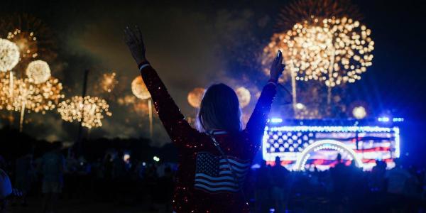 Fuegos artificiales por independencia de&hellip;