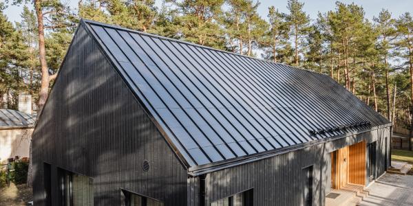 This European company’s sleek solar…