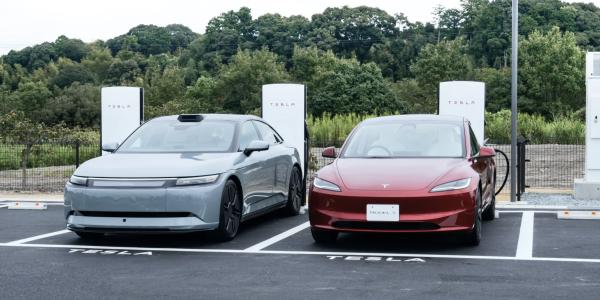 Tesla offers 1 year of free&hellip;