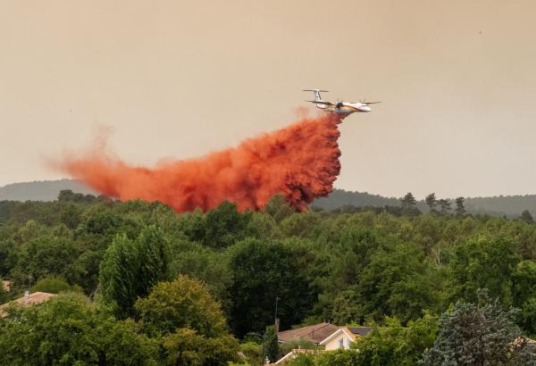 Wildfire spreads near popular French tourist town as&hellip;