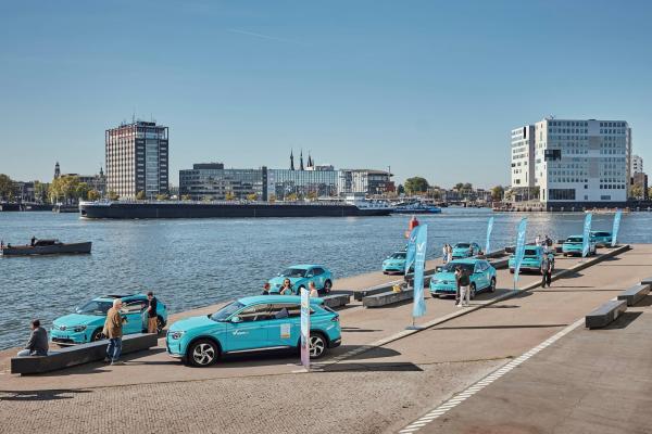 Green SM Starts Amsterdam Taxi Pilot,…