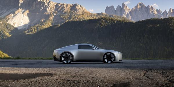 Porsche may scrap its EV sports car, but…