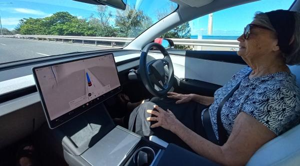 Full Self Driving Supervised (FSDS) in…
