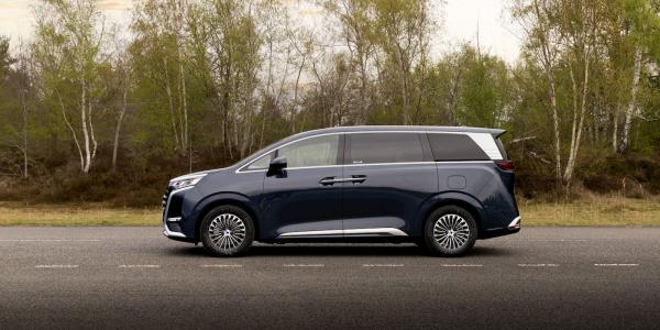 BYD undercuts luxury rivals with its&hellip;