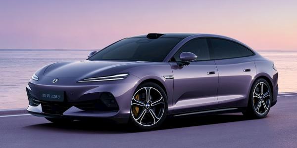 BYD unveils its latest luxury EV with…