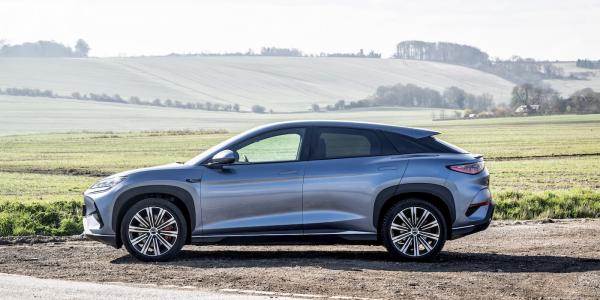 Australia’s 7 best-selling EVs are now all Chinese —…