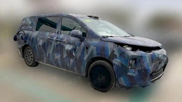 BYD spotted testing a new minivan&hellip;