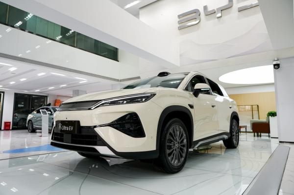 BYD’s new EV is luring in buyers with…