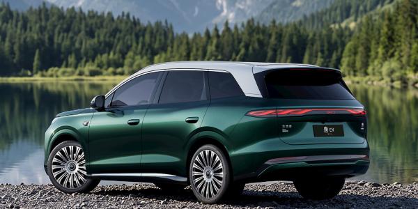 BYD reveals tech-savvy 5-seat SUV&hellip;