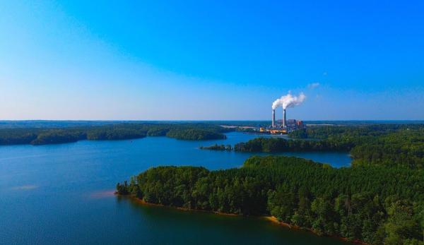 Duke Energy backs off renewables after…