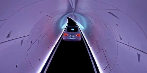 Tesla self-driving is still not working…