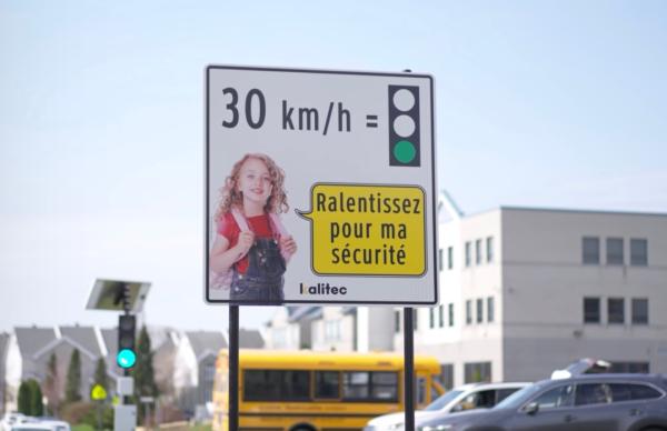 photo of Steal This Idea: In Québec, A New Traffic Light Only Turns Green for Safe Drivers image