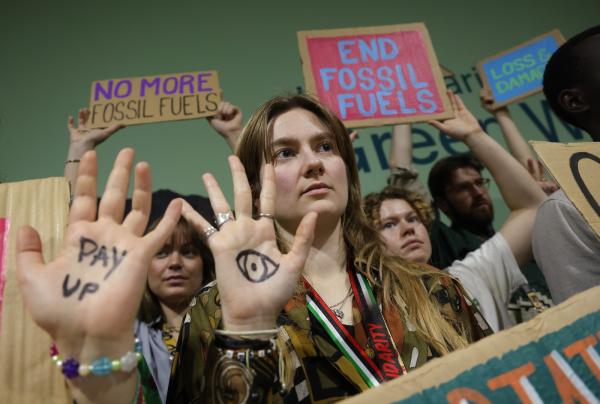 photo of Fossil fuel companies say they support the energy transition. New numbers suggest otherwise. image