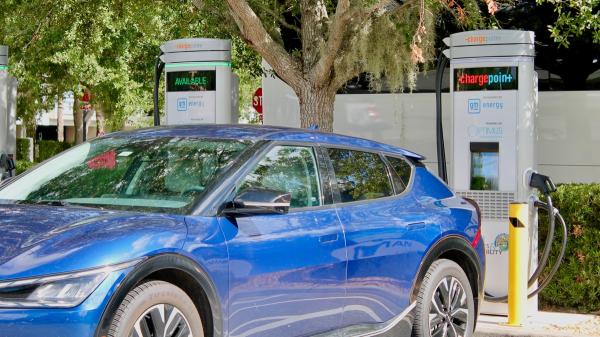ChargePoint adds 200+ new EV charging…