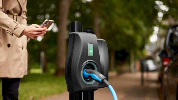 photo of Connected Kerb & Surrey County Council Aim For 10,000 Public EV Charging Points By 2030 image