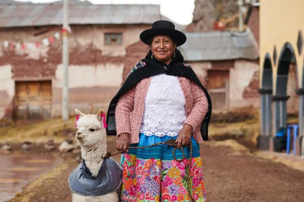 In Peru’s Andes, Quechua women turn human-wildcat conflict…