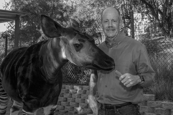 photo of Don Janssen, wildlife veterinarian who argued that caring for animals begins with people image