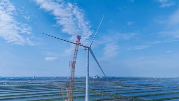China installs the world’s most…