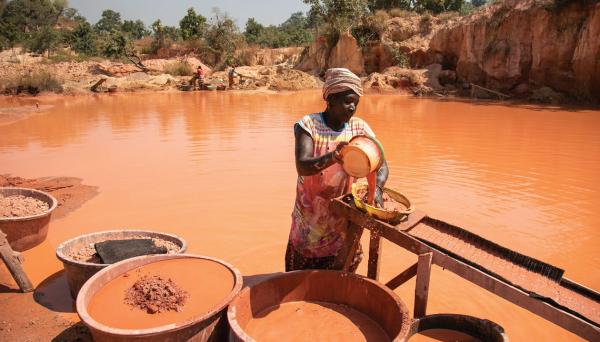 Tracking metal pollution through&hellip;