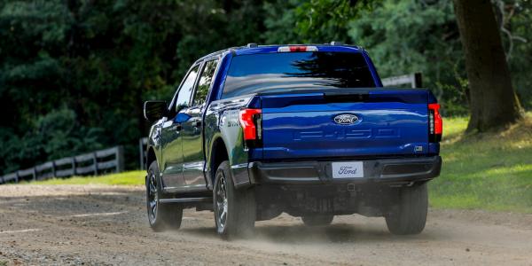 Ford cuts F-150 Lightning prices and…