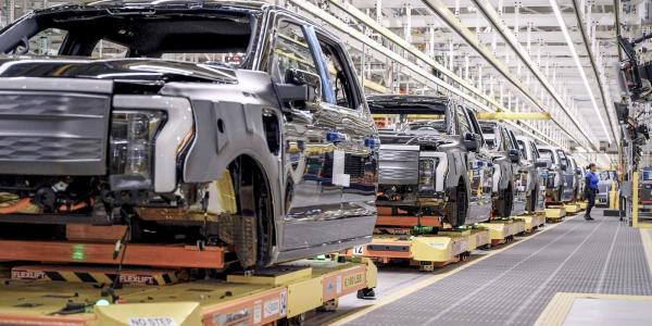 Ford is halting F-150 Lightning…