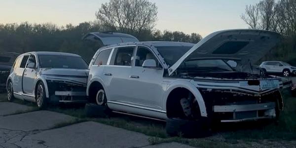 The Genesis GV90 has coach doors and a&hellip;