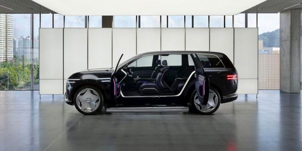 The ultra-luxe Genesis GV90 steals the…