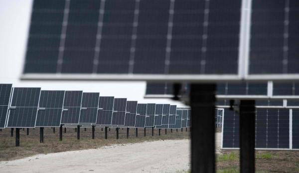 Solar and batteries break records,…