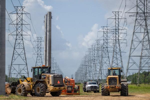 photo of Texas Lawmaker Seeks to Improve Texas’ Power Capacity by Joining Regional Grid and Agreeing to Federal Oversight image