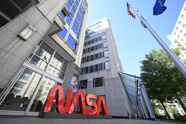 NASA Pulls Back From Promise to Host…