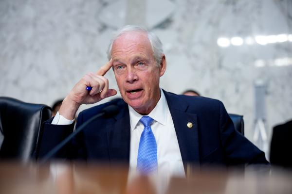 Sen. Ron Johnson endorses book touting…