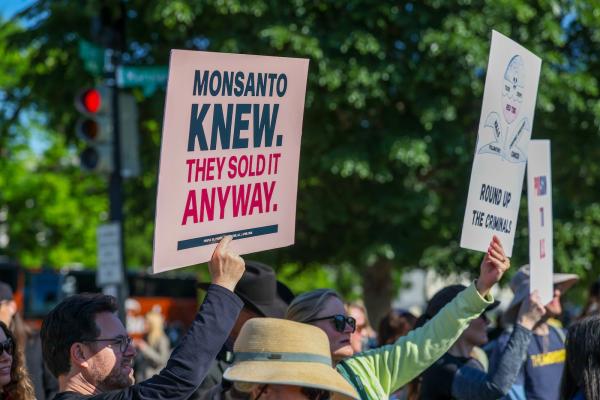 Should Roundup labels warn users about the cancer risk?&hellip;