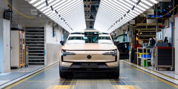 Volvo EX30 ducks 147% tariff threat with…