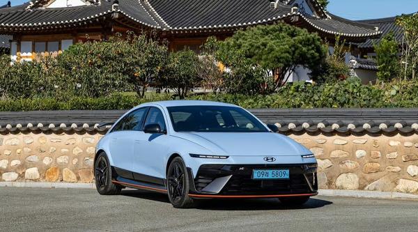 Hyundai N Redefines High-Performance EV…