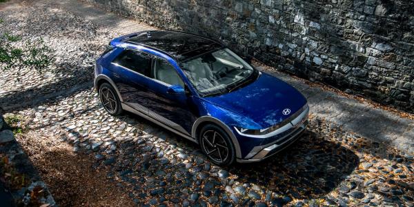 The Hyundai IONIQ 7 is coming as a big…