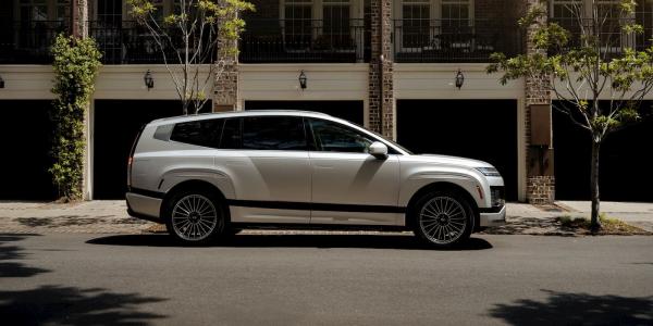 Hyundai is banking on electric SUVs to…