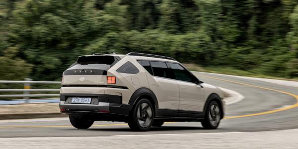 Hyundai gave its new fuel cell EV some…