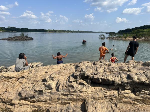 Amazon riverfolk warn blasting rocks for&hellip;