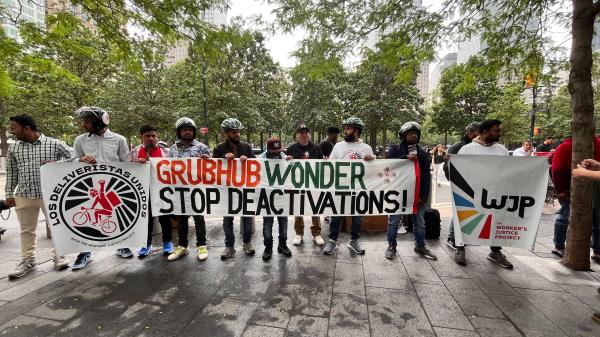 Small ‘Wonder’: Delivery Workers…