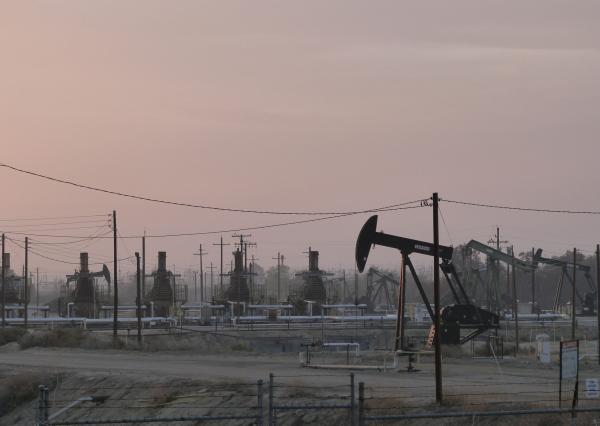 Drought-Wracked California Allows Oil…