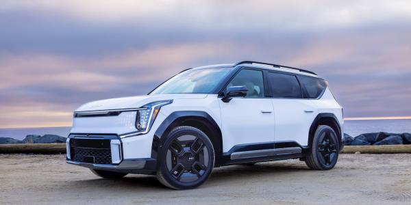 Kia slashes EV prices with a new $10,000…